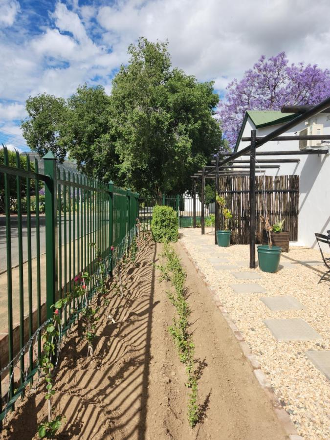 Die Dorpshuis Graaff-Reinet Exterior foto
